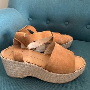 Suede platforms shoes
